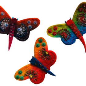Bunte Schmetterlinge aus Filz mit Stickereien