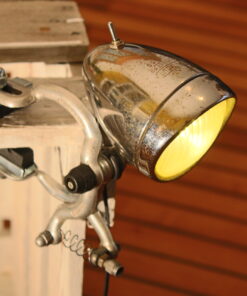 Spotlampe upcycling aus Velo-Bremse und Velolampe