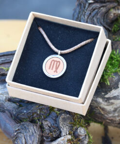 Halskette mit Echtholz