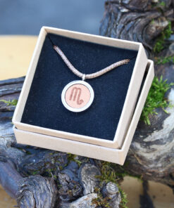 Halskette mit Echtholz